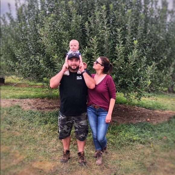 Meet your Posher, Annette - Picture 1 of 1